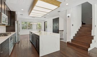 3906 Asbury Ln, Addison, TX 75001