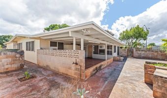 2093 Aaniu Loop, Pearl City, HI 96782