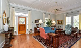 160 Ave C, Apalachicola, FL 32320