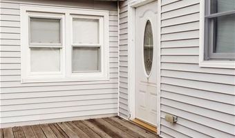 16 Ward Ave, Middletown, RI 02842