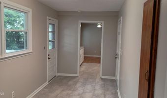 102 S Tunstall Ave, Apex, NC 27502