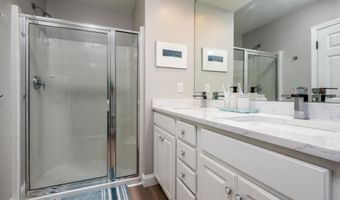 8 Hollyhock Knoll Ct 8, Bourne, MA 02532