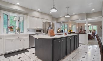 889 Eaton Ave, Akron, OH 44303