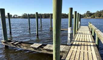 338 Southern Way Lot 61 W/ Boat Slip #3, Arapahoe, NC 28510
