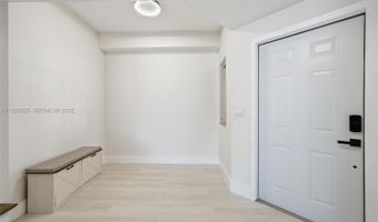 3255 NE 184th St 12210, Aventura, FL 33160