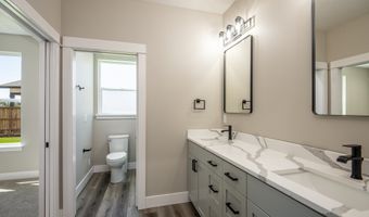 24934 WESTFIELD Ave, Veneta, OR 97487