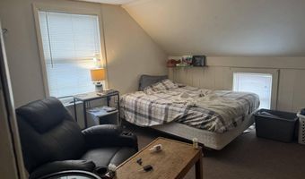 996 State St, Bangor, ME 04401