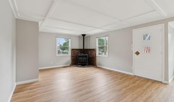 295 S Main St, Auburn, ME 04210