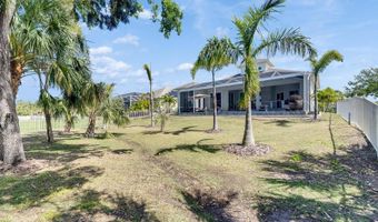 706 Manns Harbor Dr, Apollo Beach, FL 33572