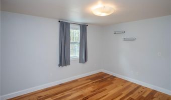 24 Southmayd St, Newport, RI 02840