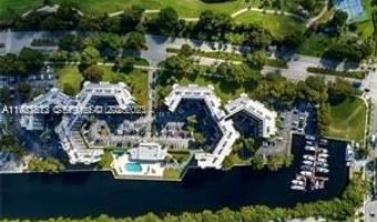 3401 N Country Club Dr 206, Aventura, FL 33180