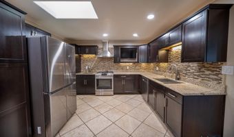 1403 S Country Club Cir, Carlsbad, NM 88220