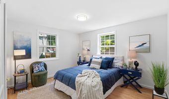 9223 ADELAIDE Dr, Bethesda, MD 20817