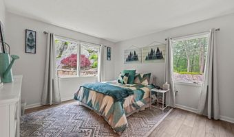 141 Stone Rd, Burlington, CT 06013