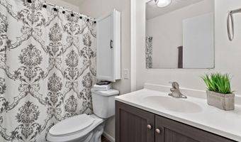 5905 Mayhill Dr, Madison, WI 53711