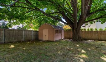 7 Turner Rd, Bristol, RI 02809