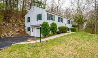 23 Oak Grove Rd, Brookfield, CT 06804