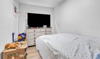 76 W 25th St, Bayonne, NJ 07002