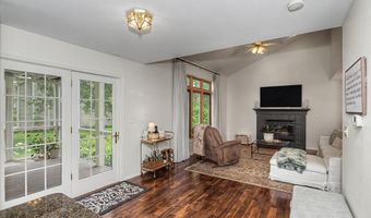 3020 Redbud Cir, Ames, IA 50014