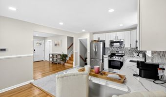 910 MONROE Ter, Dover, DE 19904