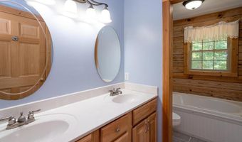 225 Coburn Ln, Appomattox, VA 24522