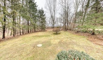 2 Doubleday Rd, Columbia, CT 06237