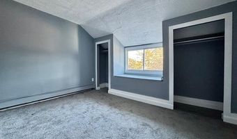 432 Edgewater Dr, Algonac, MI 48001