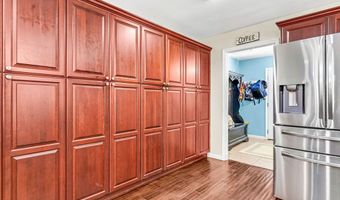 176 Jule St, Apalachicola, FL 32320