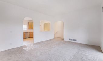 2925 N Knightsbridge Cir, Ann Arbor, MI 48105