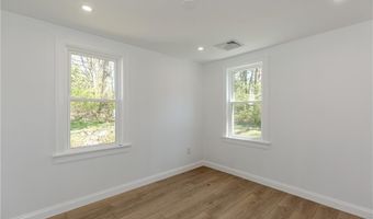 19 Leigh Rd, Cumberland, RI 02864