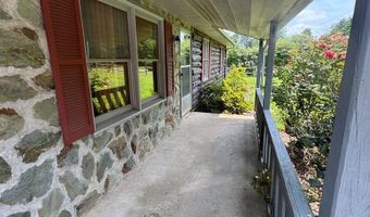 35 Arbor Green Dr, Bassett, VA 24055