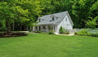 205 Mayfield Cir, Alpharetta, GA 30009