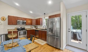 61 Dolloff Rd, Sebago, ME 04029