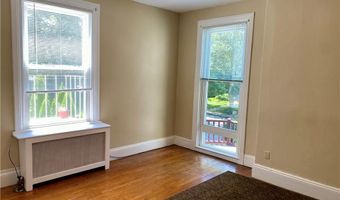 96 Rhode Island Ave 3, Newport, RI 02840