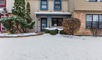 13338 Hiddendale Ln, Ballwin, MO 63021