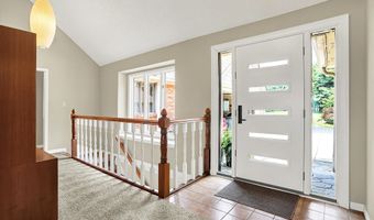 22 Point Ln, Arcadia, IN 46030