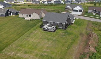 5702 N YOSEMITE Ln, Appleton, WI 54913