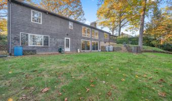 96 Oak Hill Dr, Bristol, CT 06010
