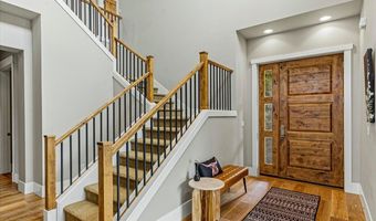 61333 Kindle Rock Loop, Bend, OR 97702