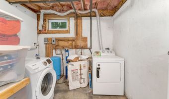4 Rustic Shores Rd, Alton, NH 03809