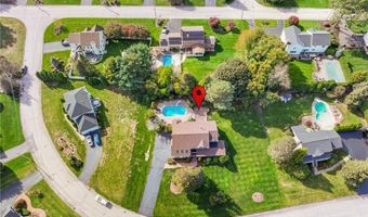 18 Quail Ridge Rd, Cranston, RI 02921