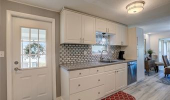 1142 Barefoot Cir, Barefoot Bay, FL 32976