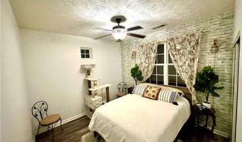 968 Windcroft Cir NW, Acworth, GA 30101