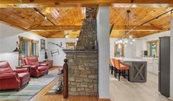 128 Courson Ln, Allegheny Twp., PA 16373