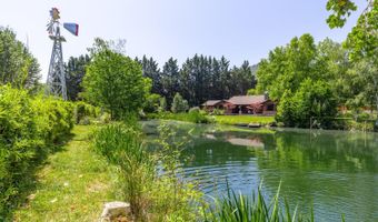 550 Crowson Rd, Ashland, OR 97520