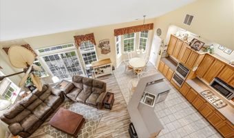 8 Meadowbrook Aly, Barnegat, NJ 08005