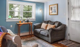 26 Wesley St Ct, Bath, ME 04530