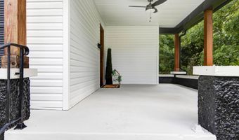 311 W Pleasant St, Aurora, MO 65605