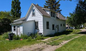 507 East St, Bottineau, ND 58318