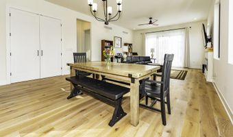 1858 Upland Dr, Ann Arbor, MI 48105